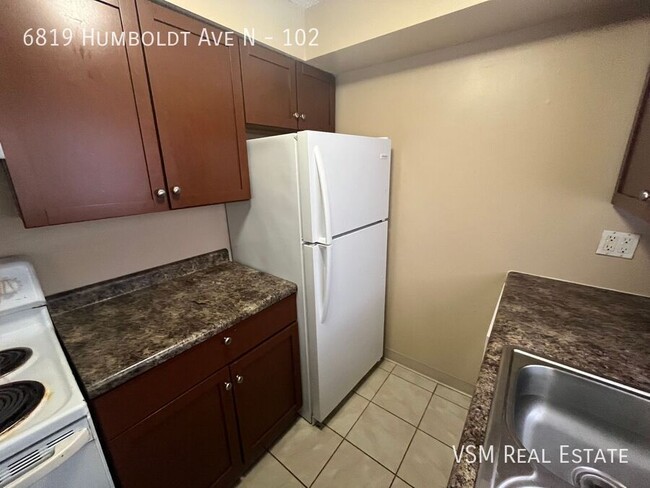 Building Photo - Studio Apartment in Brooklyn Center - Avai...