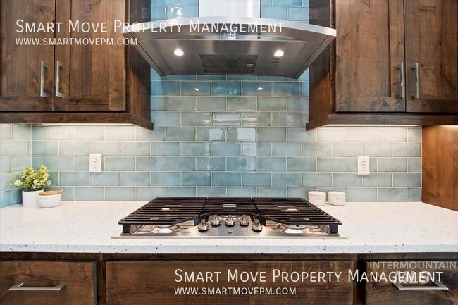 Building Photo - 6606 N Spindrift Way