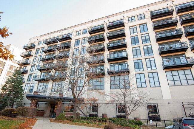 Building Photo - 1524 S Sangamon St