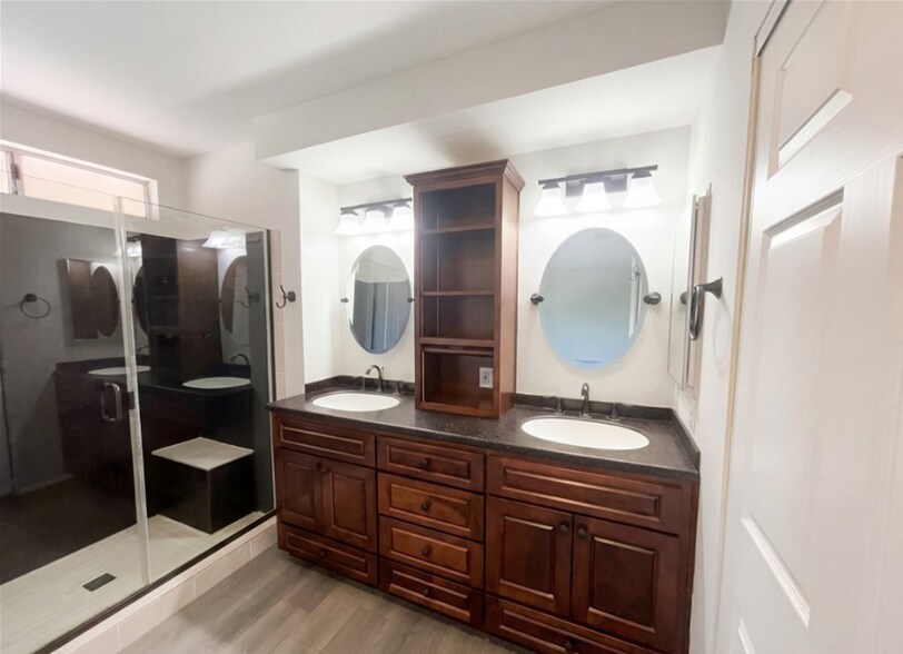 Building Photo - 9036 Limecrest Dr