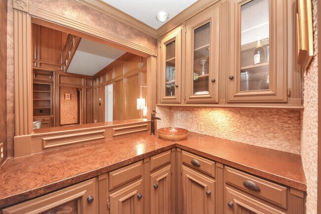Building Photo - 5214 Norborne Ln