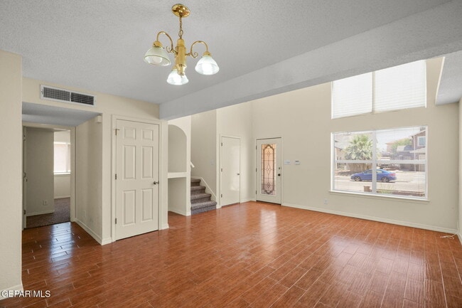 Building Photo - 4089 Tierra Bronce Dr