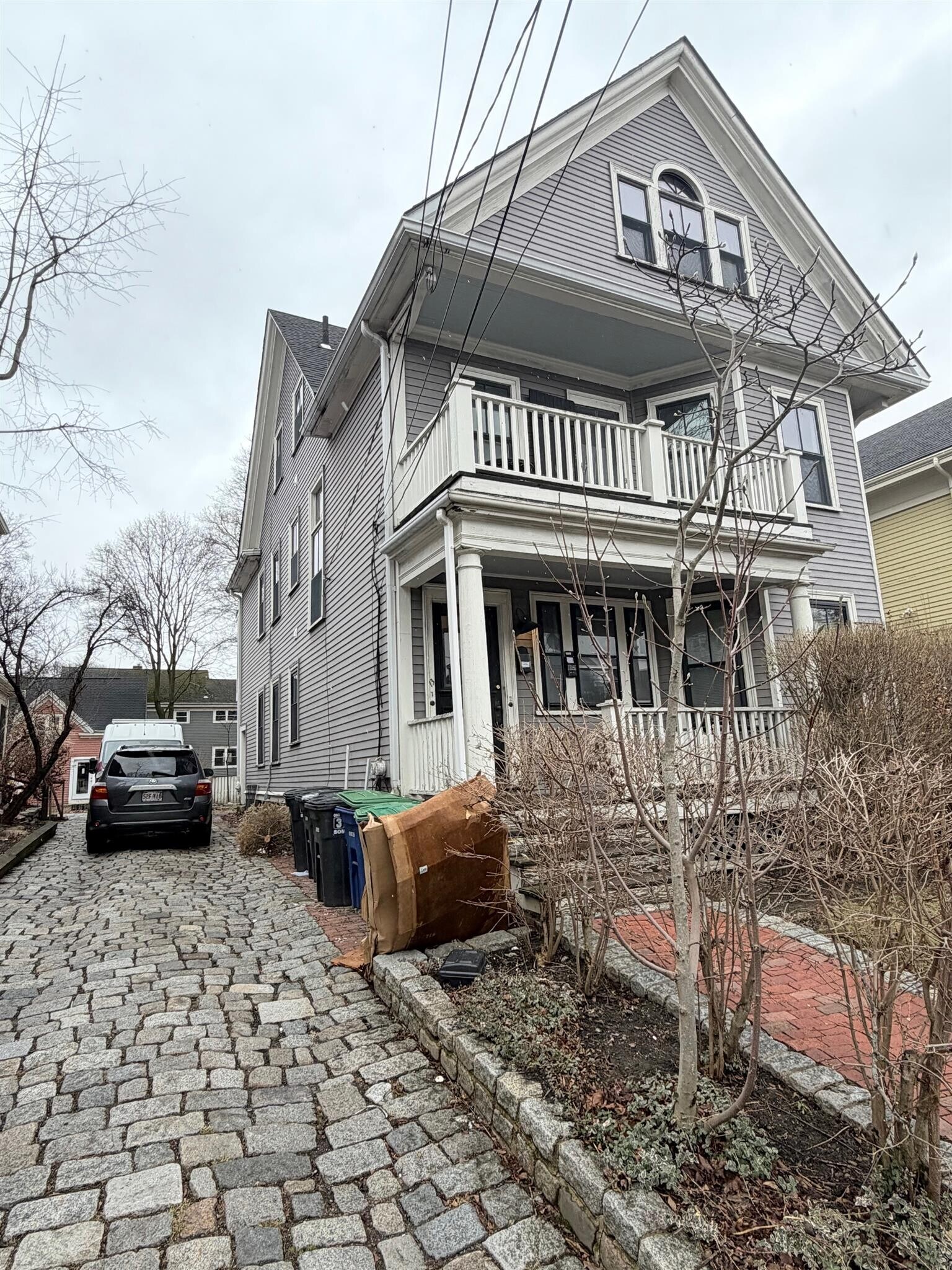 Building Photo - 13 Linden Ave