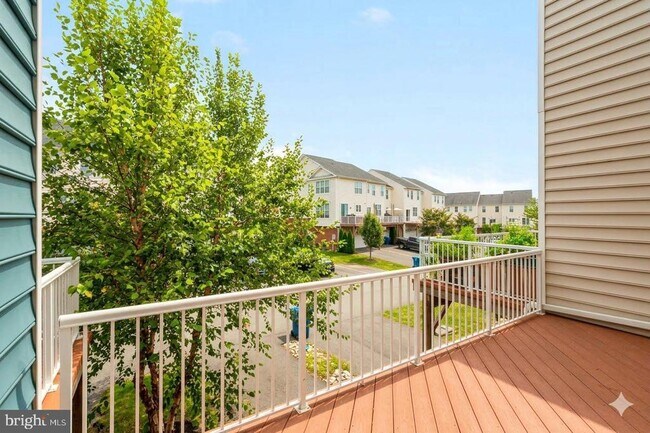 Building Photo - 43140 Whelplehill Terrace