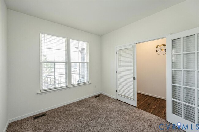 Building Photo - 8105 Lyman Ct