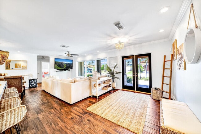 Building Photo - 864 Appleby St