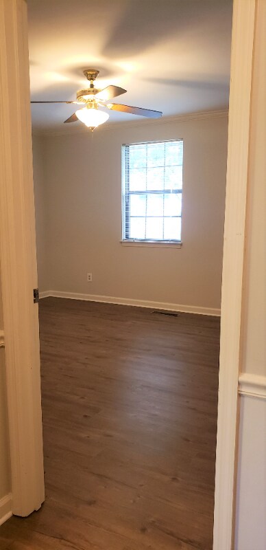 Building Photo - 1025 Brentwood Pointe