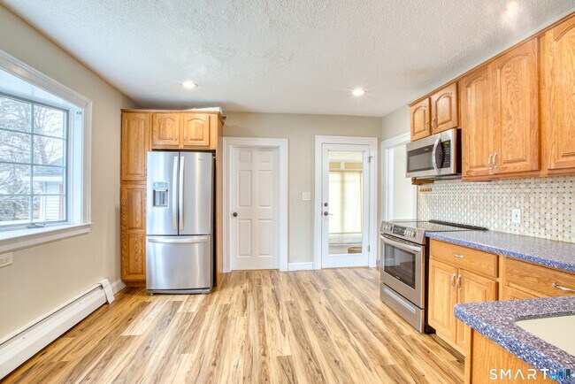 Building Photo - 117 John Ave