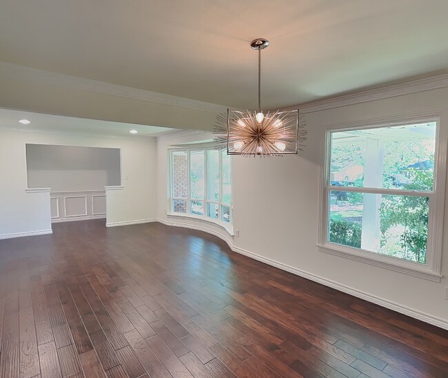 Building Photo - Style, Space & Sophistication in the Heart of Overton West!
