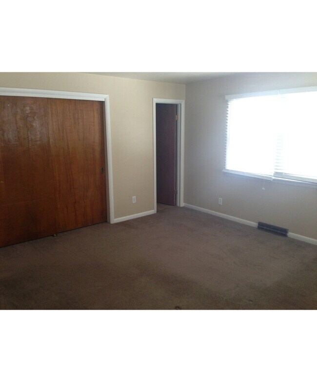 Building Photo - West Lafayette Schools Single Family Home Large Spacious 4 bedroom/2bath