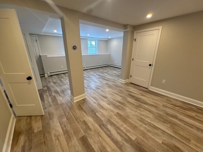 Building Photo - 108 Trimount Ave