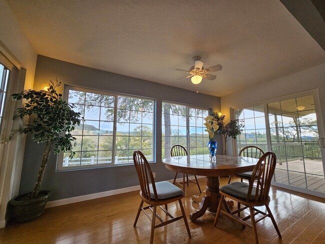 Building Photo - Breathtaking VIEWS in Hidden Valley Lake!