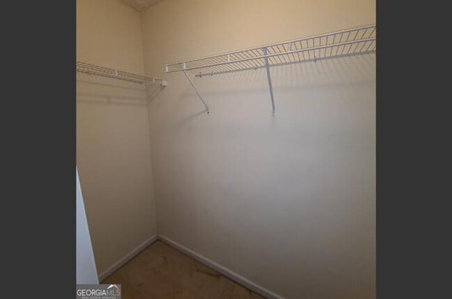 Building Photo - 2103 Grove Way