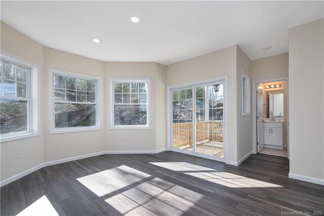 Building Photo - 27 Woodside Dr