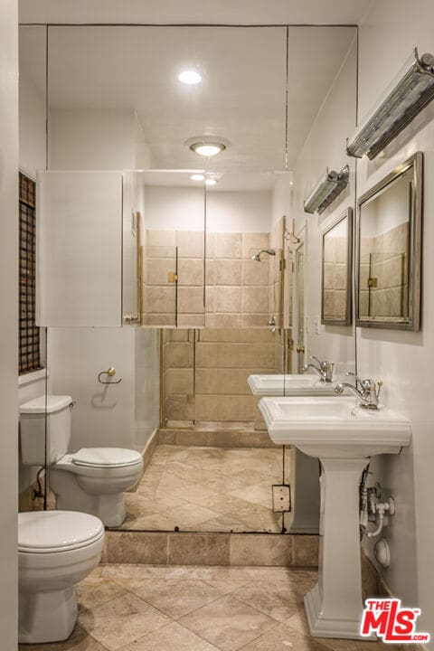 Building Photo - 353 N Gunston Dr