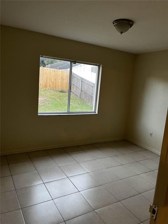 Building Photo - 12910 Lake Vista Dr
