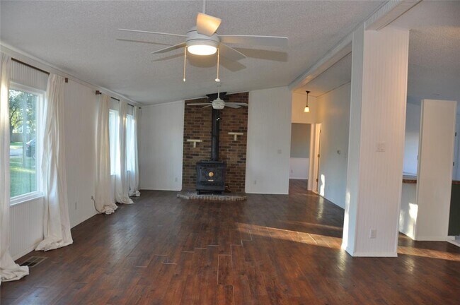 Building Photo - 367 Mesquite St