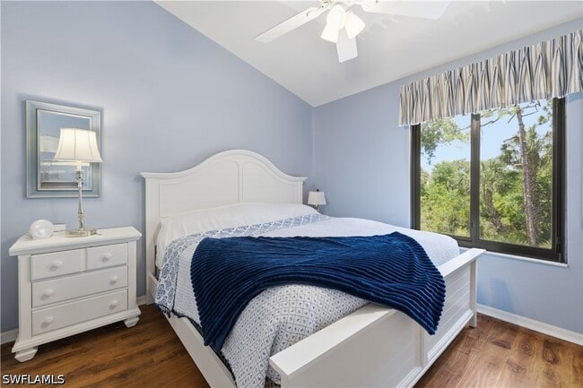 Building Photo - 27119 Oakwood Lake Dr