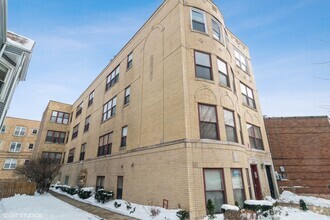 Building Photo - 4017 N Troy St