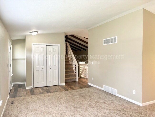 Building Photo - 9319 W 92nd Ave