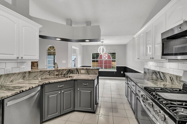 Building Photo - 2500 Bluewater Dr