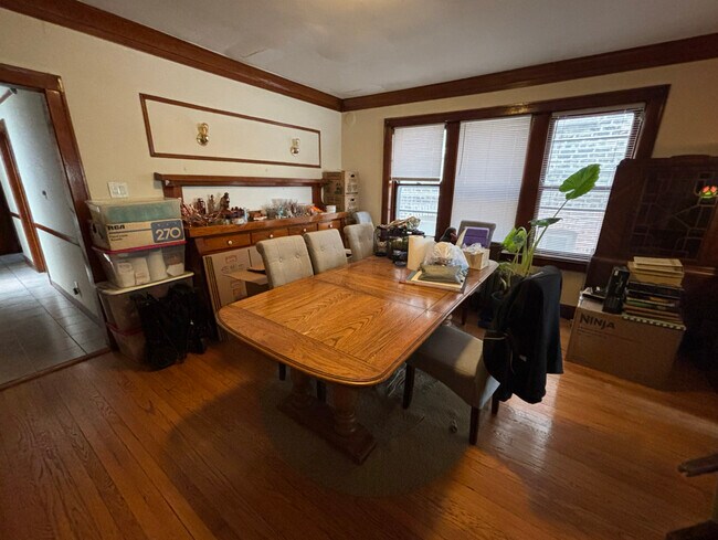 Building Photo - 3352 S Lituanica Ave