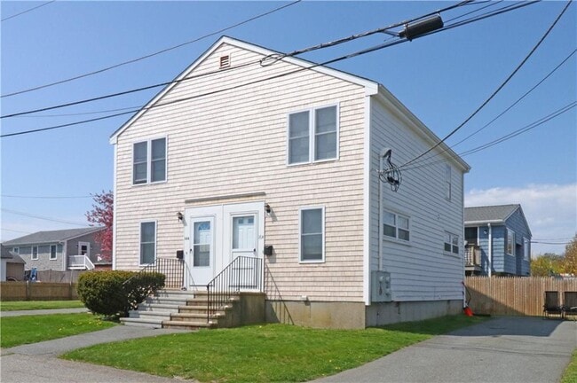 Building Photo - 16 Race St