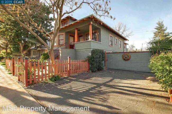 Building Photo - 2289 Bonifacio St