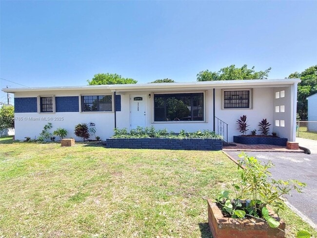 Primary Photo - 1720 NW 180th Terrace