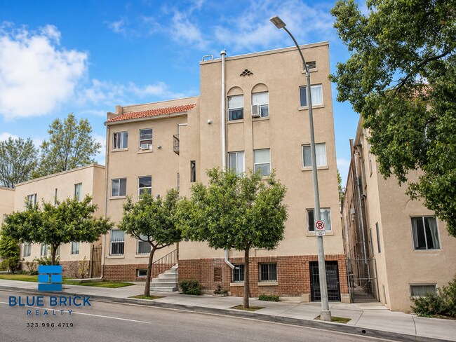 Building Photo - 1527 4th St