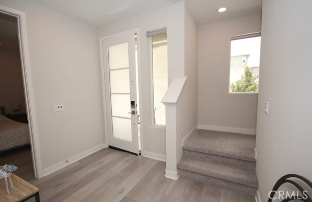Building Photo - 414 Chorus