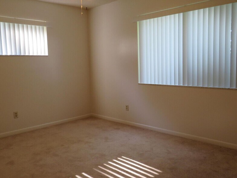 Building Photo - 1355 Pace Dr NW