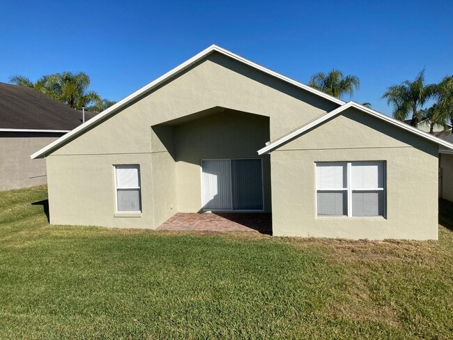 Building Photo - Beautiful 3x2 in gated community