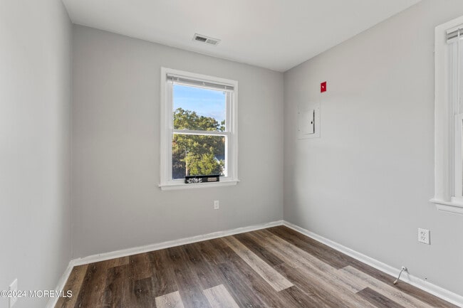 Building Photo - 41 N Indian Valley Ct