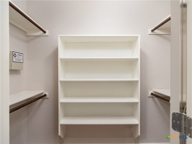 Building Photo - 109 High Dr