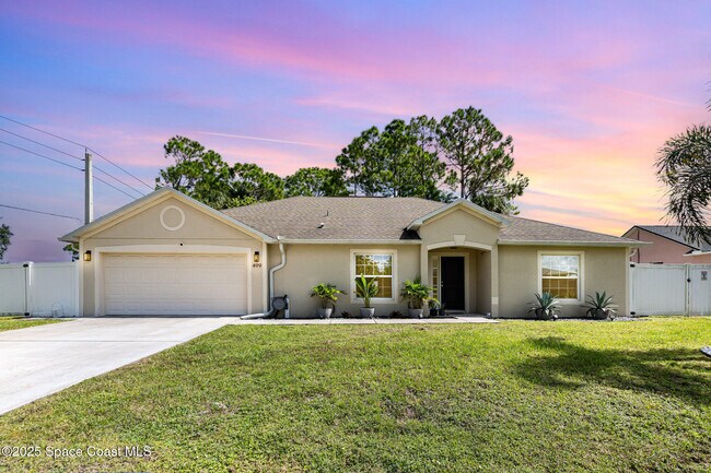 Building Photo - 499 Bayard Ave NE