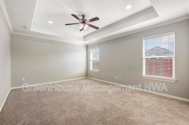 Building Photo - 4405 SW Eggersway Pl