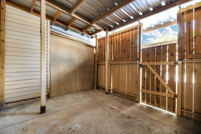 Building Photo - 11003 Mt Boracho Dr