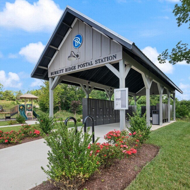 Building Photo - 3255 Tasker Dr