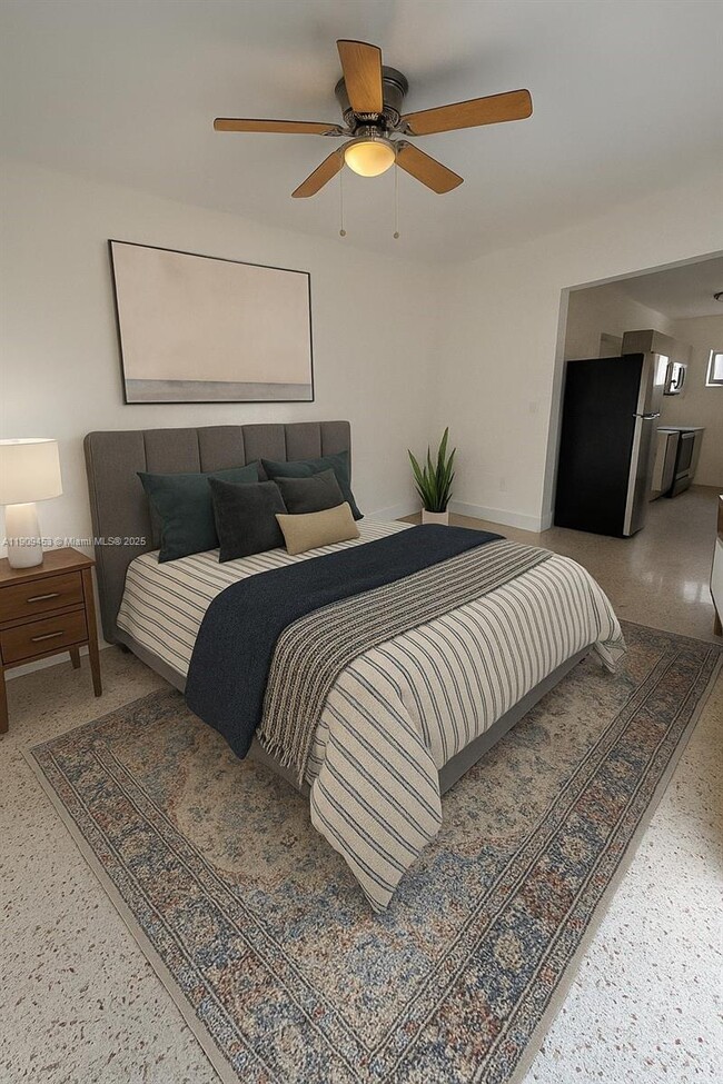 Building Photo - 600 SW 10th St