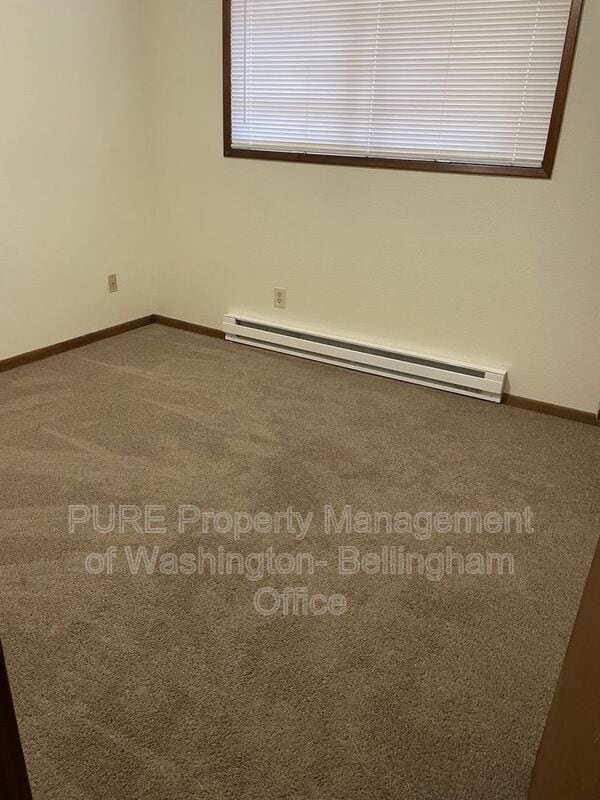 Building Photo - 2502 E Sunset Dr