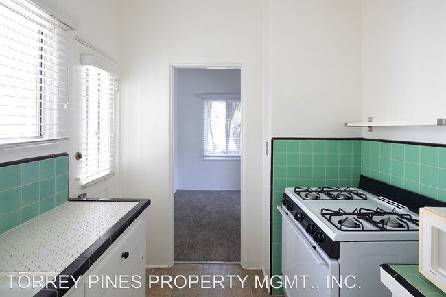 Building Photo - 633-645 Pennsylvania Ave