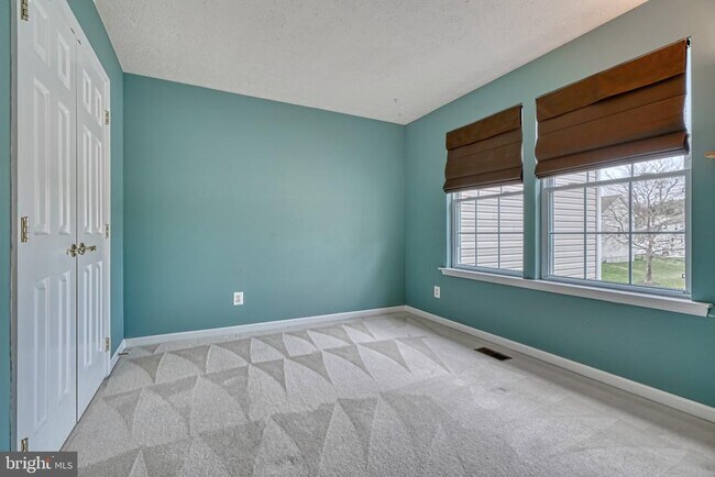 Building Photo - 206 Colgate Dr