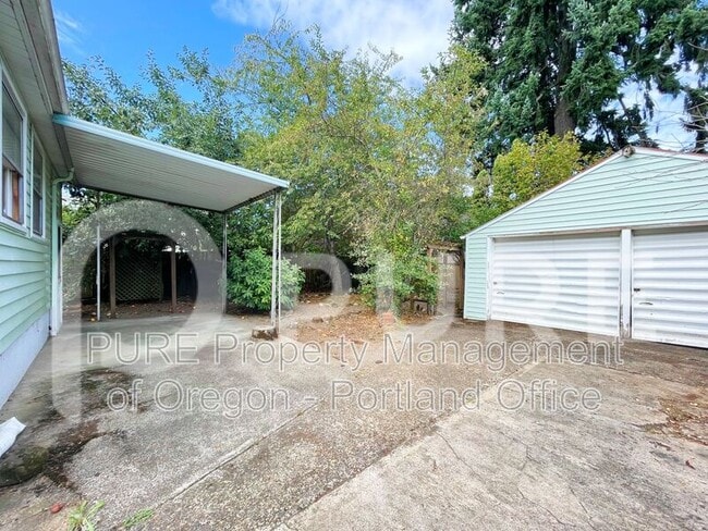 Building Photo - 1737 N Rosa Parks Way