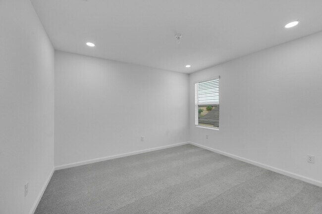 Building Photo - 1012 Bent Creek Dr