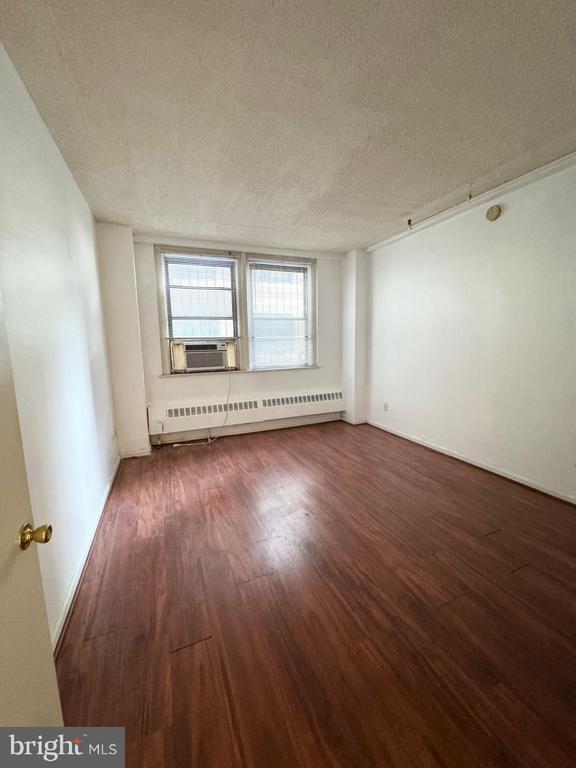 Building Photo - 1324 Locust St