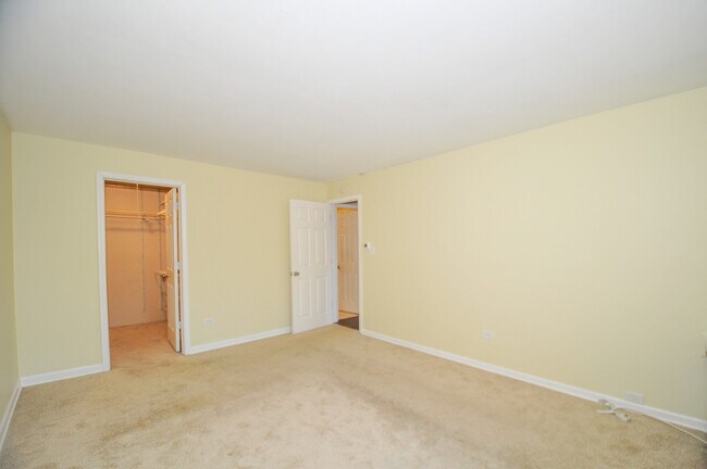 Building Photo - 254 George St