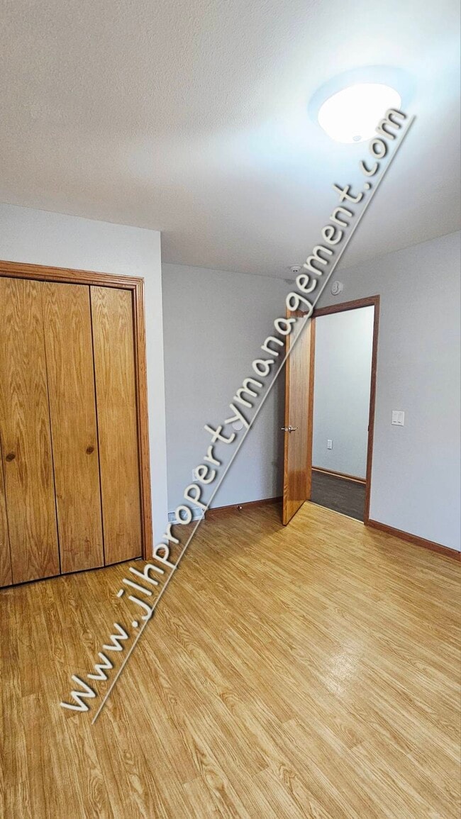 Building Photo - 1774 S Hance Dr