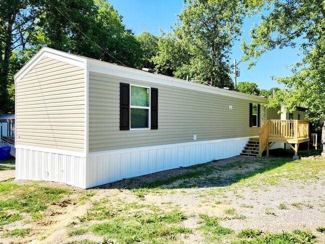Building Photo - 1007 Allensville Rd