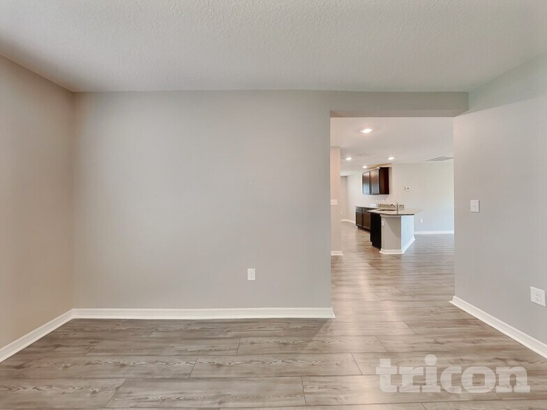 Building Photo - 6130 Dolostone Dr